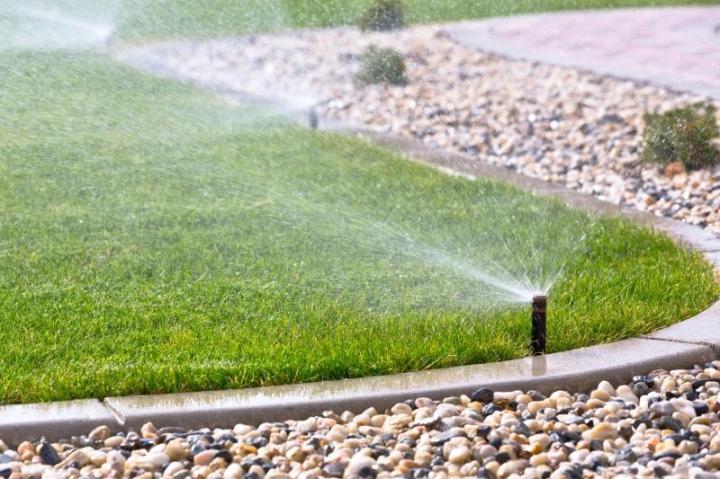 Installation de système d'irrigation automatique, Shefford